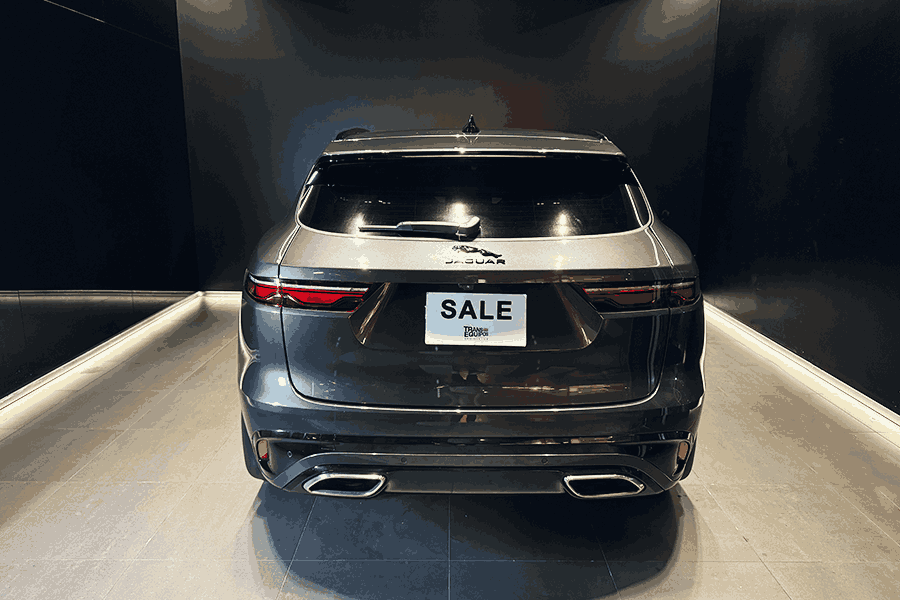 Jaguar F-PACE P400 S